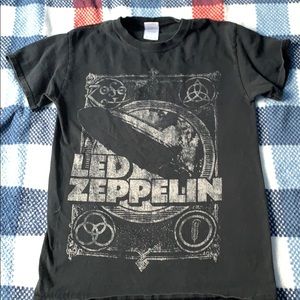 Led Zeppelin t-shirt
